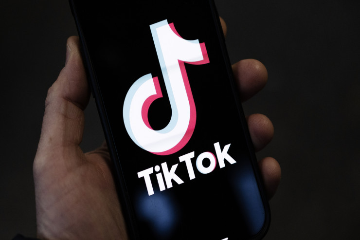 "TikTok"da tanış olduqları 13 yaşlı qızla gecələdilər - Tərtərdə ŞOK OLAY 