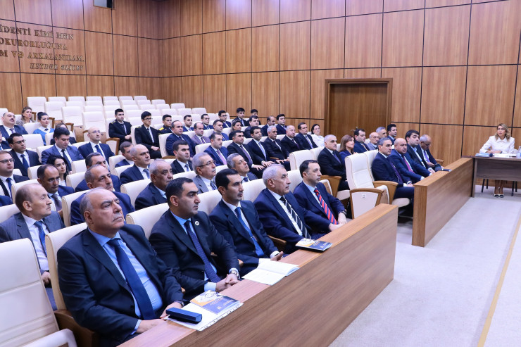 Ölkənin tanınmış hüquqşünasları Baş Prokurorluqda bir araya gəldi - FOTO 