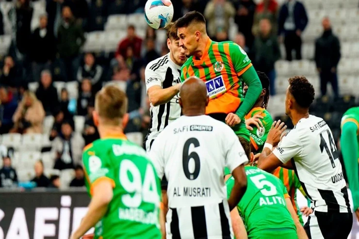 "Beşiktaş" "öz meydanında "Alanyaspor"la bacarmadı 