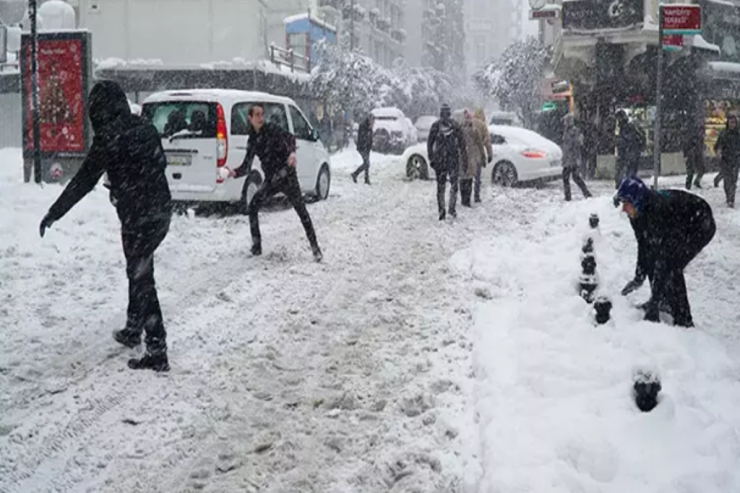 Bakıya  güclü yağış,   rayonlara güclü qar  yağacaq - Sabahın HAVASI 