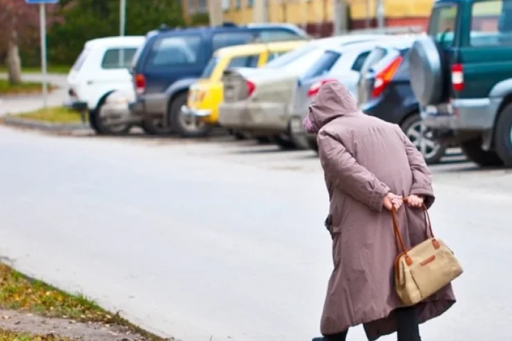 Qubada 72 yaşlı qadını maşın vurub ÖLDÜRDÜ 