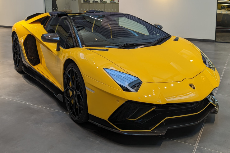 Cəngəllikdən   “Lamborghini” tapıldı