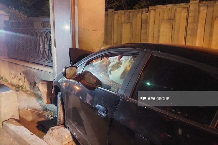 Bakıda "Prius"ların arasında qalan adamın ayağı amputasiya olundu