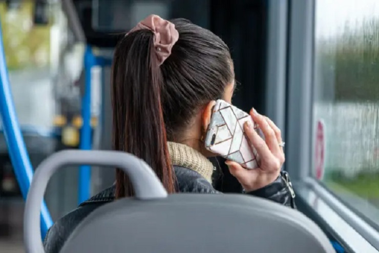 Avtobusda nömrə vermək  ailəli kişiyə baha başa gəldi - AZƏRBAYCANDA