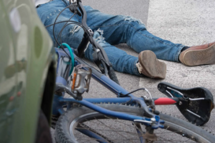 Göyçayda traktorla vurulan velosipedçi  öldü