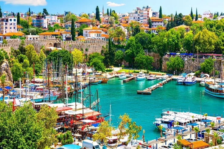 Antalyada ən ucuz  10 otel