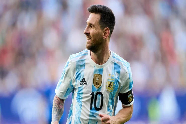 Messi XXI əsrin ən yaxşı  futbolçusu seçildi