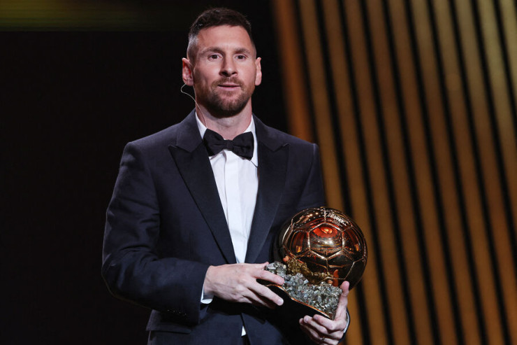 Messi dünyanın ən yaxşı komandasının  adını çəkdi