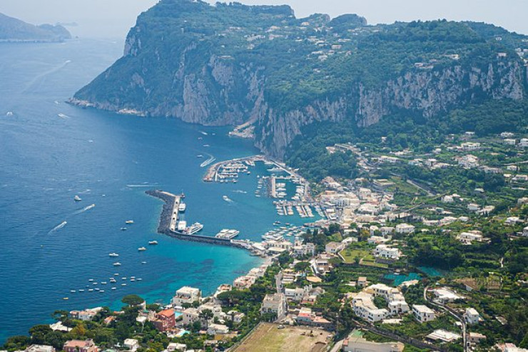 Turistlərin NƏZƏRİNƏ:  İtaliyanın bu adasına giriş qadağan edildi