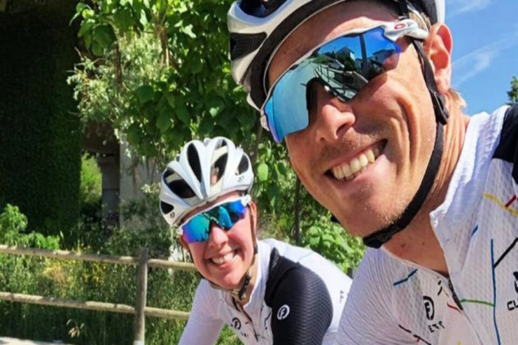 Dünya çempionuna  arvadını öldürmək   İTTİHAMI