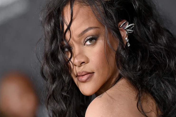 Rihannanın yenim imici - FOTO 