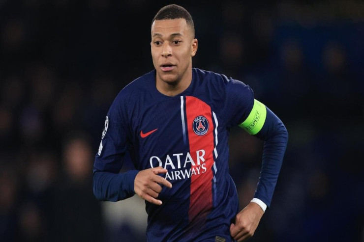 Avropanın  ən bahalı   oyunçularının simvolik komandası - SİYAHI