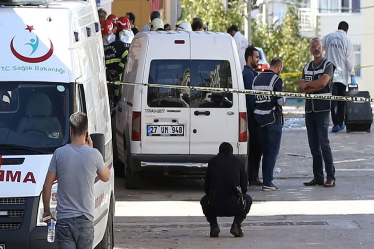 Türkiyədə partlayış:  beşi polis olmaqla yeddi nəfər yaralandı