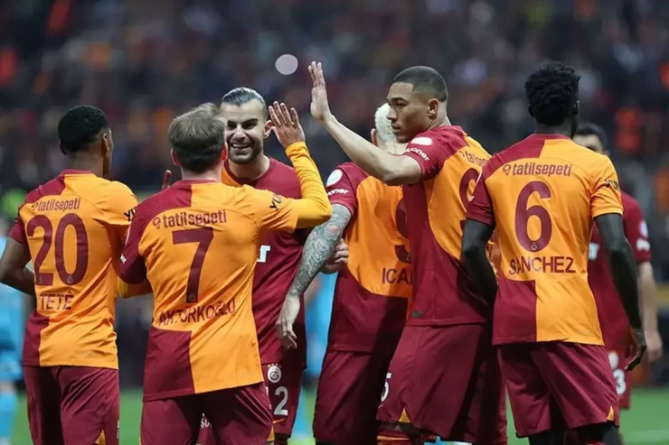 "Galatasaray" 24-cü dəfə Türkiyə çempionu oldu 