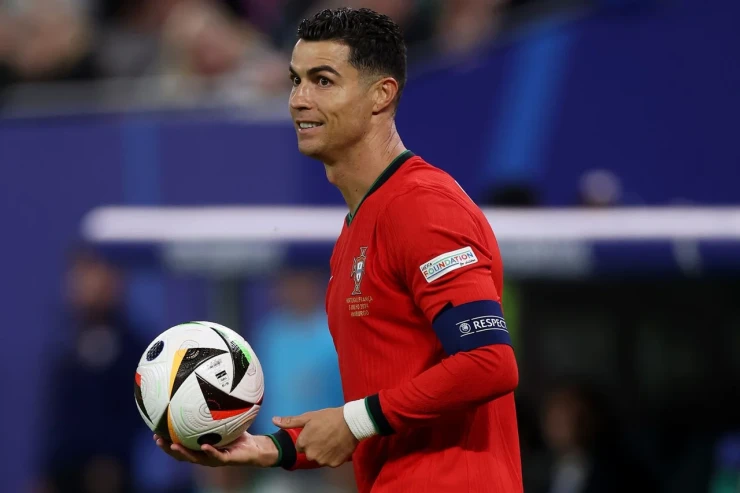 Ronaldo Portuqaliya millisindən kortəbii ayrılacaq 