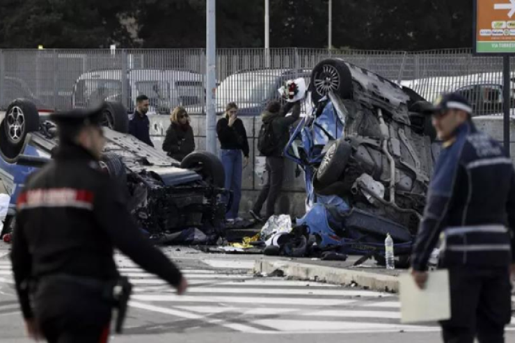 Patrul polisinin  avtomobilləri TOQQUŞDU: ölən var 