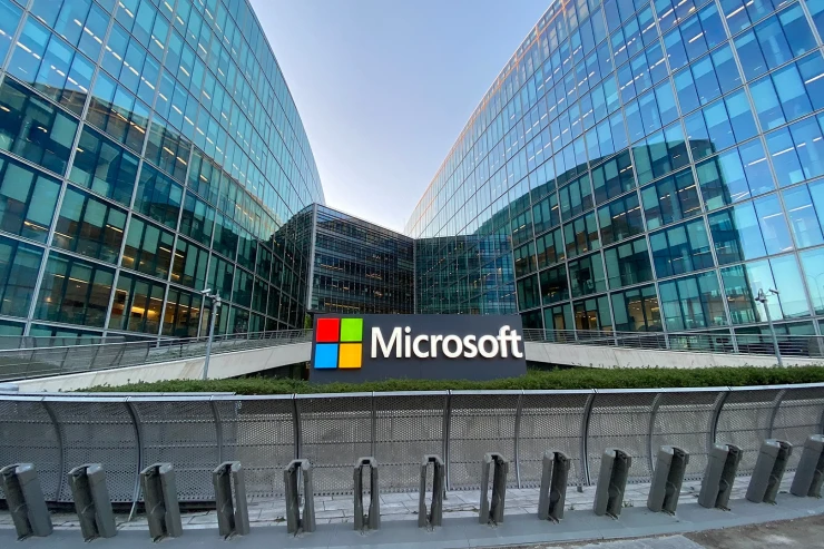 “Microsoft”da araşdırma  başladı