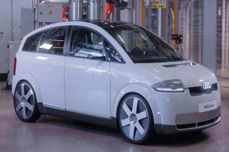 Audinin yeni elektrikli modeli A2 E-tron  təqdim edildi