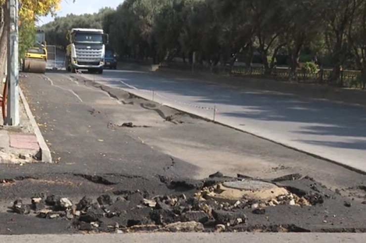 Yeni tikilən yollar niyə çökür? - RƏSMİLƏRDƏN  maraqlı cavab