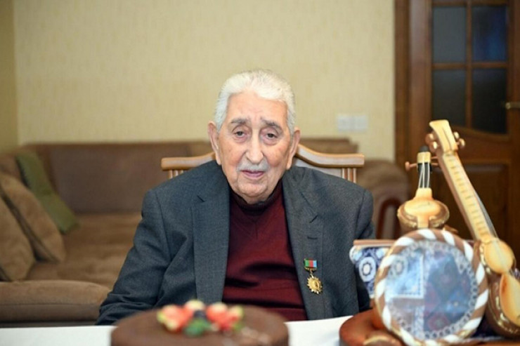 Arif Babayev  kimdir?   - İllərlə ata-anasının məzarını axtarıb tapmayan  Xalq artisti