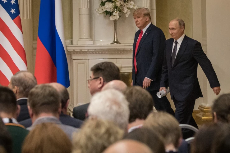 Tramp və Putin arasında danışıqlar başladı - VİDEO 