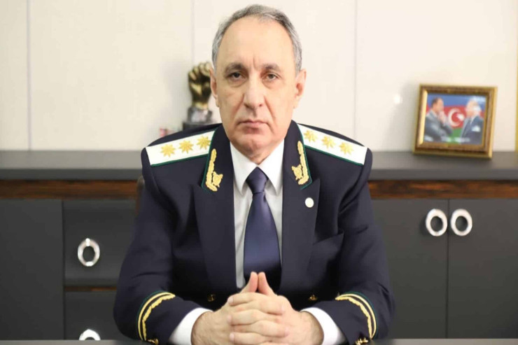 Kamran Əliyevdən Bakının hərbi prokuroru ilə bağlı ƏMR