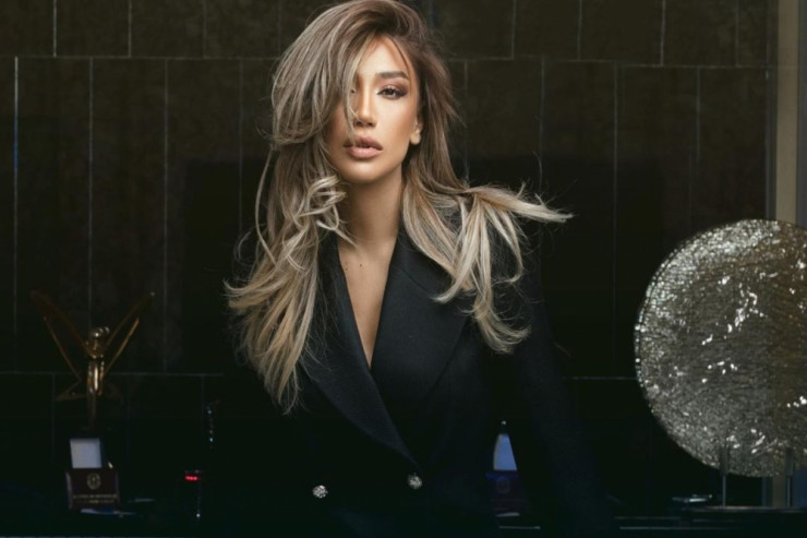 Röya xəbər səhifələrinə hücum edir 