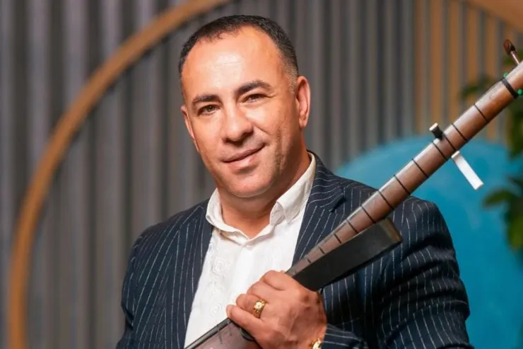 Aşıq Mübariz  əsəbiləşib   efiri TƏRK ETDİ  - VİDEO 