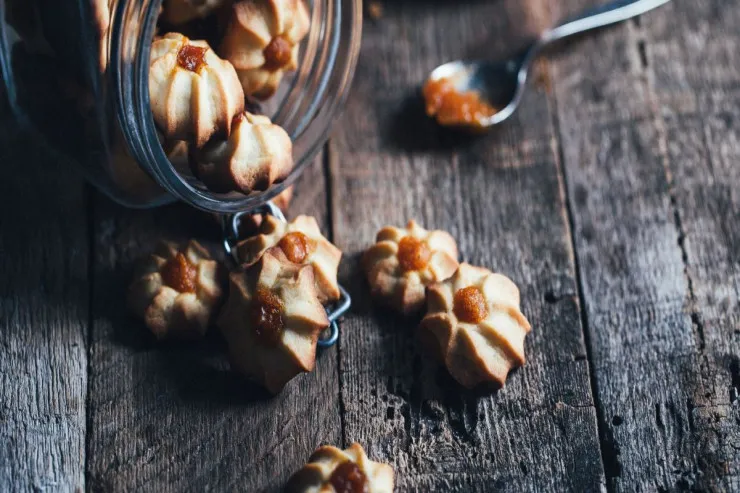 Uşaqlıq dadı: “ətçəkənlə” hazırlanan  peçenye   necə bişirilir? - RESEPT 