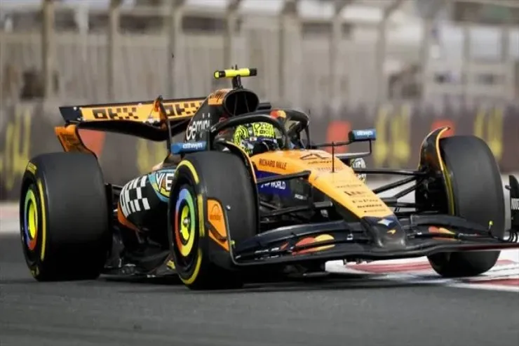 Formula 1-də ilk dəfə çempion oldu