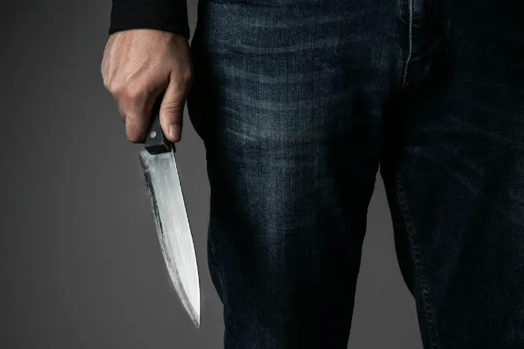 50 yaşlı kişini bıçaqladılar 