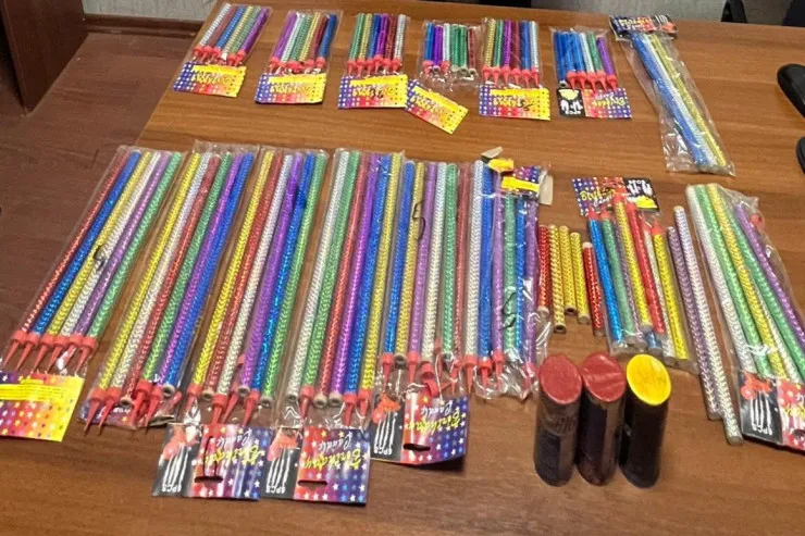 Qəbələdə pirotexniki vasitə  satan tutuldu