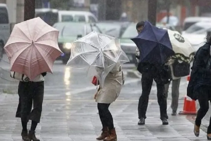 Leysan,  qar, güclü külək  - Sabahın havası 