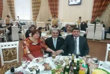 Xalq şairinin gömrükçü oğlu İrana qaçdı 