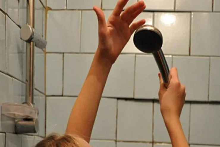 Şirvanda hamamda yıxılan  qadın öldü