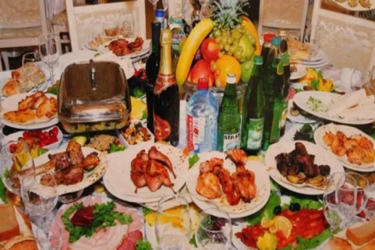 Toylarımız sevinc məclisi  olmaqdan çıxıb, sosial yarışa  çevrilib - Razi Nurullayev