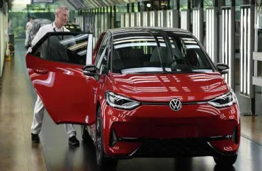 88 ildən sonra ilk dəfə:  Volkswagen Almaniyadakı zavodunu bağladı 