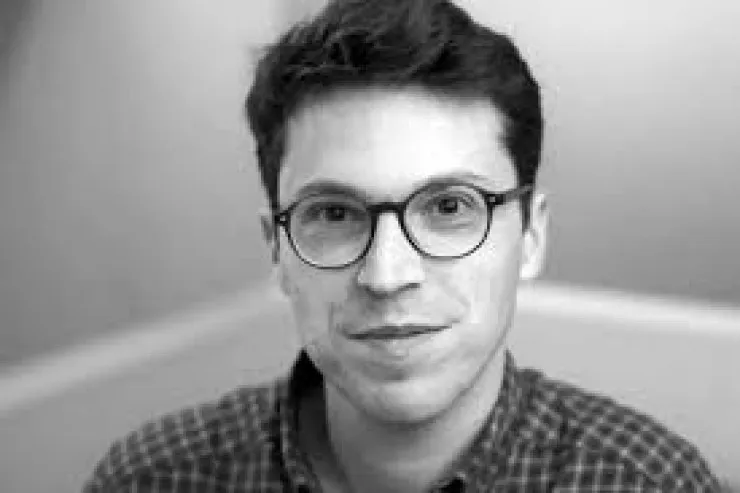 Aparıcı nüvə alimini  evində öldürdülər