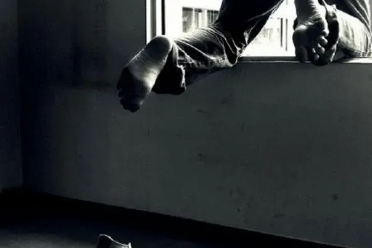 Biznesmen Nəriman Ömərov  özünü polis şöbəsinin binasından atdı 