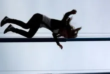 Bakıda FACİƏ:  gənc qız 14-cü mərtəbədən  yıxılıb öldü