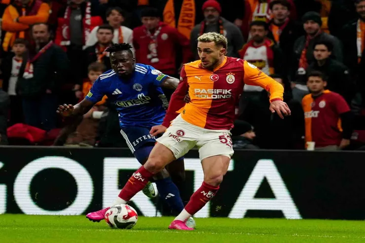 "Qalatasaray" üç xalı 3 qolla  qazandı