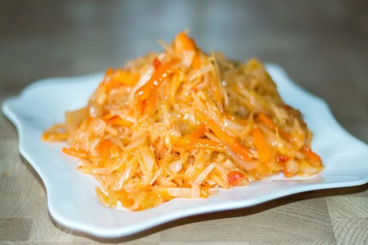 Aşpazlar niyə bişmiş kələmə  süd əlavə edirlər?