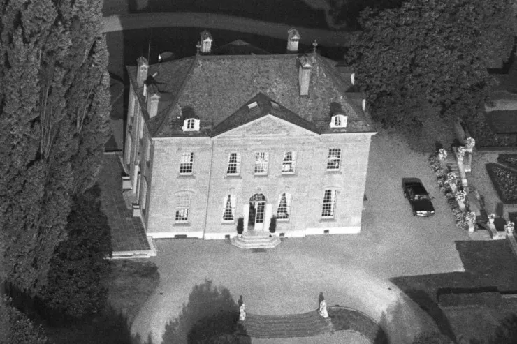 Bu tarixi villa satışa çıxarıldı - Qorbaçov və Reyqan burada görüşmüşdü 