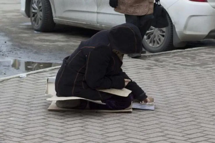 Azərbaycan dilənçilik edən  2500 pakistanlını ölkədən çıxartdı 