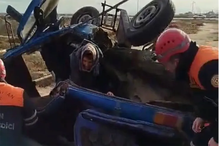 Bakıda avtobus QƏZASI: 2 ölü, 9 yaralı var  - VİDEO  - YENİLƏNİB 