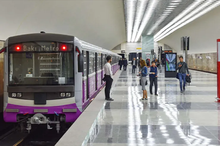 Bayram günü metro saat 2-yə kimi  işləyəcək
