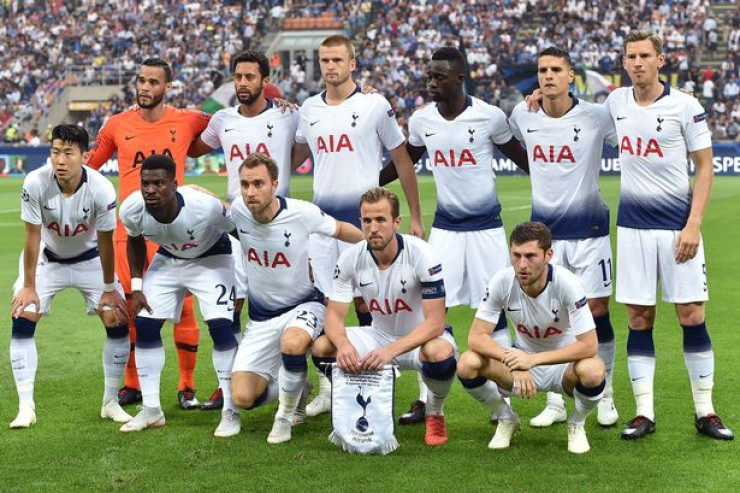 İki futbolçu "Tottenhem"i rədd etdi 