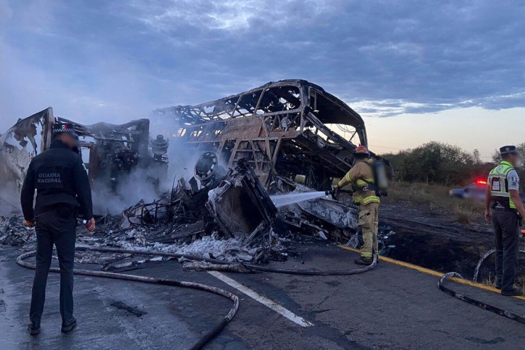 Avtobus yük maşını ilə TOQQUŞDU:  30 nəfər öldü