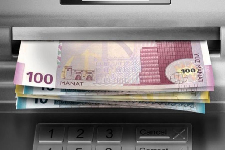 Bakı sakininin bankomatdan çıxardığı 2000 manatı oğurlandı 