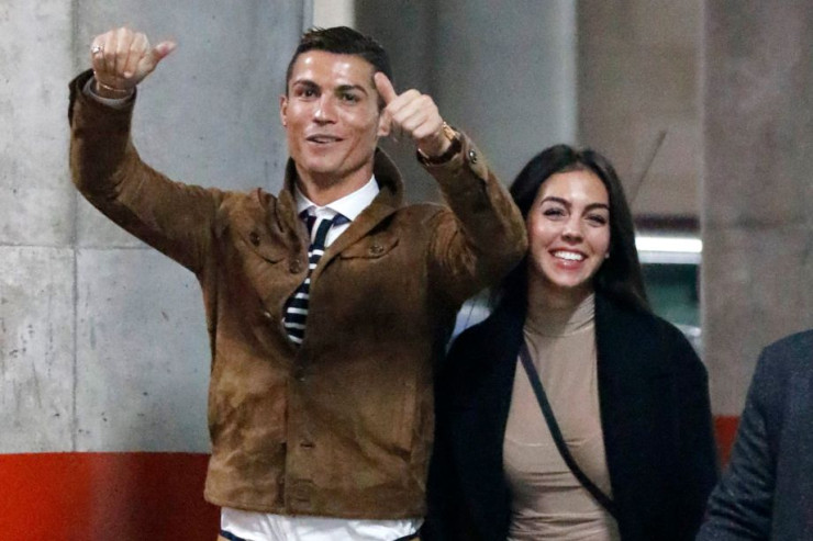 Kriştiano Ronaldo Sevgililər günündə  sevgilisi ilə FOTOSUNU   paylaşdı